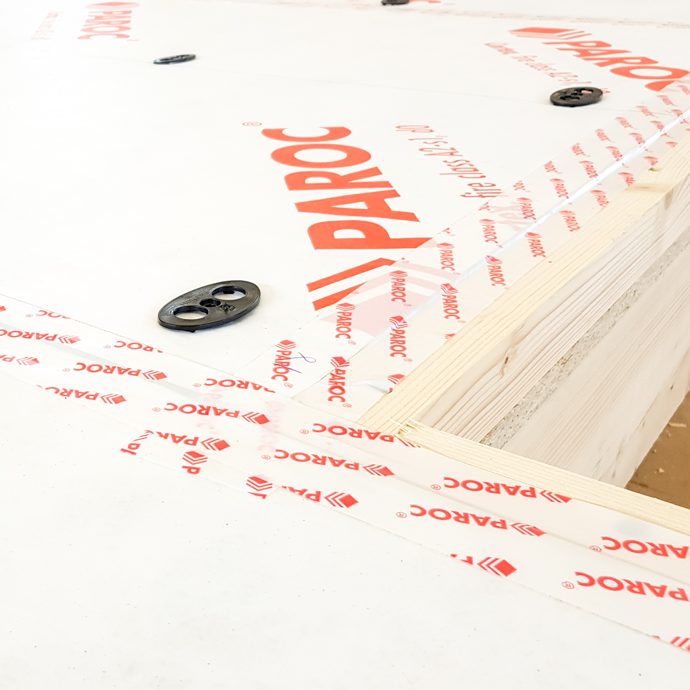 Element construction