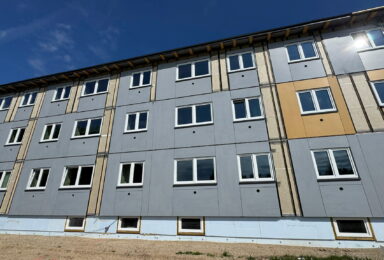 Renoverade flerbostadshus i Iisaku, Estland